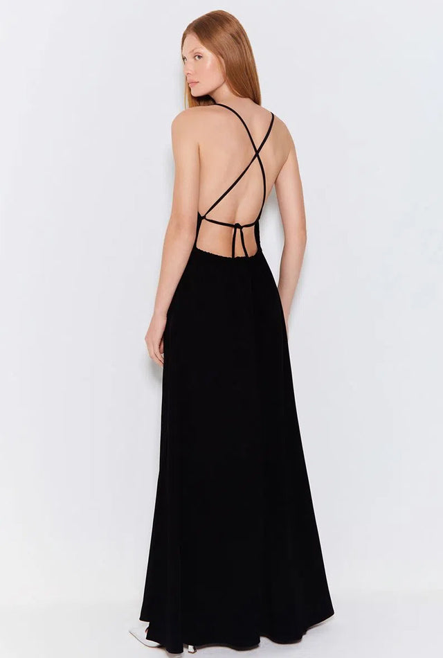 LONG SINGLE FRONT DRESS WITH RING ON THE BUST