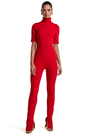 SHORT SLEEVE JUMPSUIT WITH NECKLACE