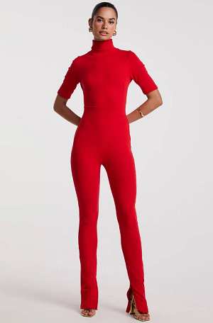 SHORT SLEEVE JUMPSUIT WITH NECKLACE