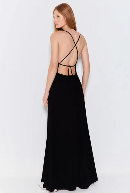 LONG SINGLE FRONT DRESS WITH RING ON THE BUST