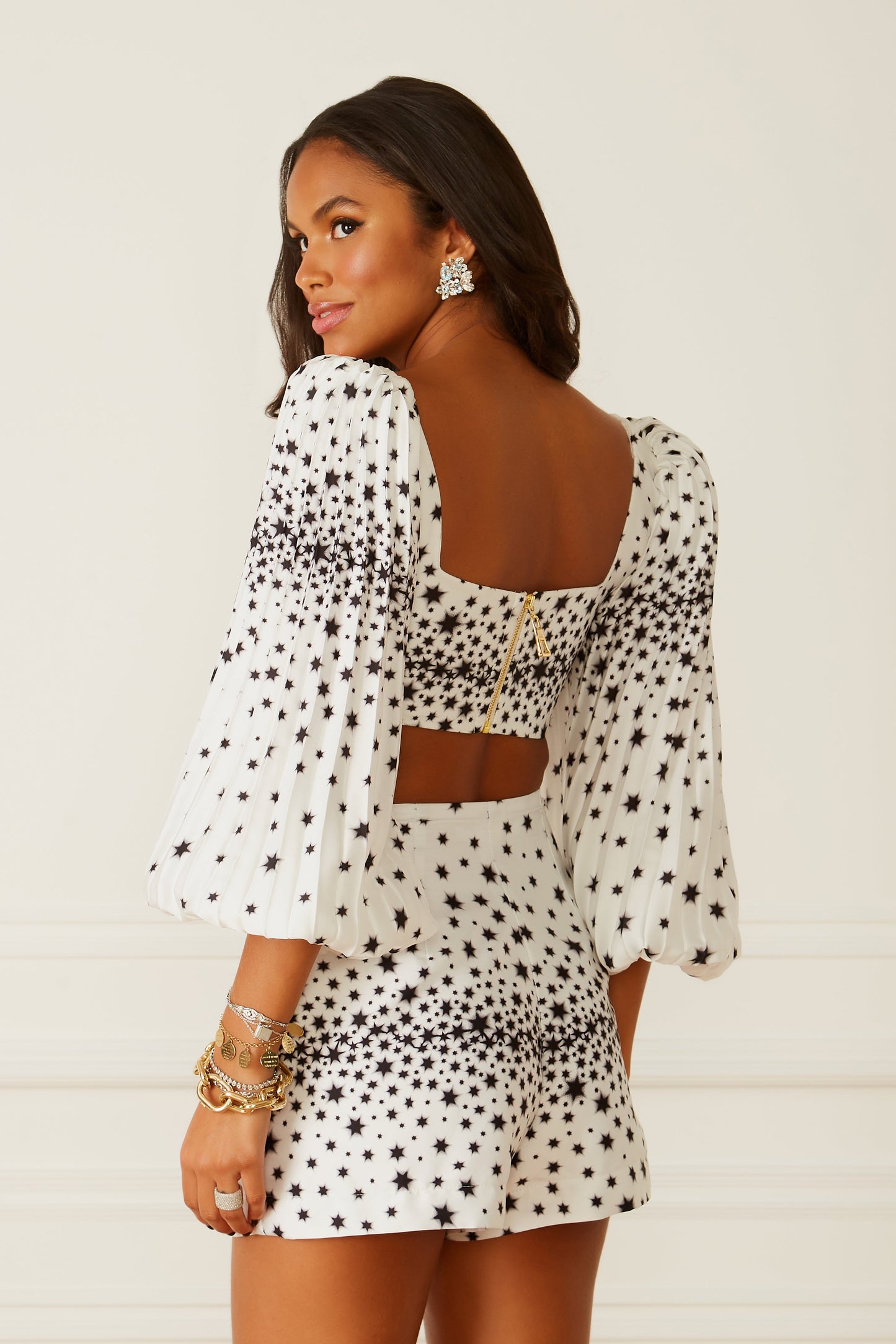 100% Kate Cropped Top by Fabulous, The Fashion Statement of Seamless Perfection