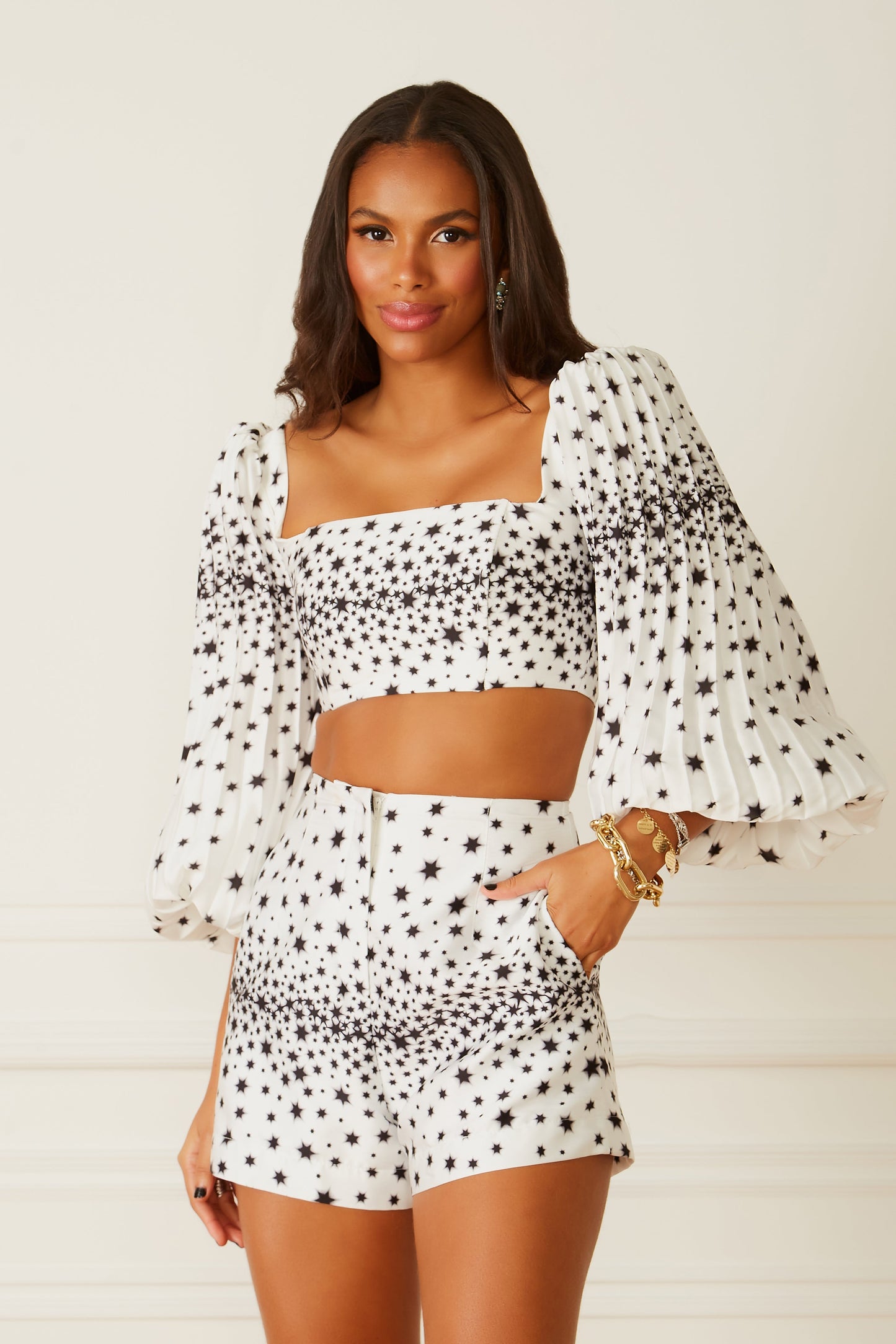 100% Kate Cropped Top by Fabulous, The Fashion Statement of Seamless Perfection